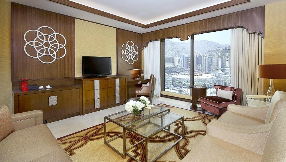 7 Nights Premium Umrah Package