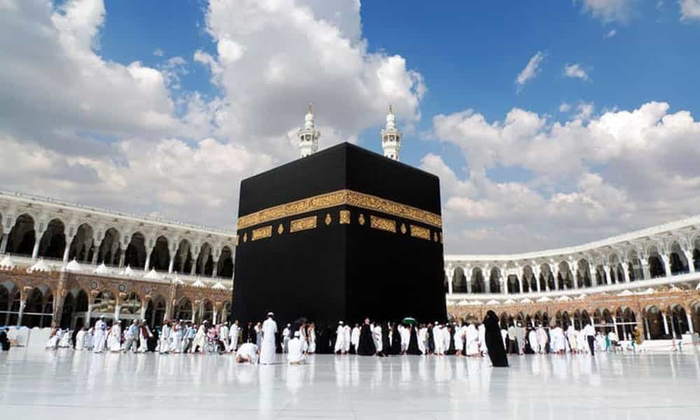 Affordable 14 Nights Deluxe Umrah Package