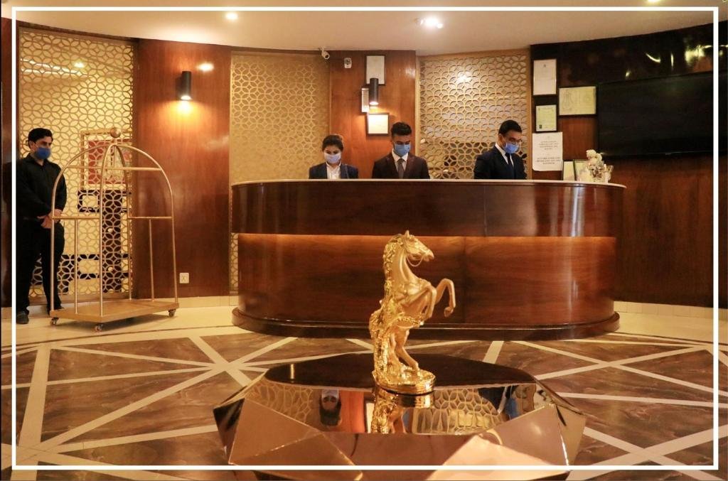 Hilton Suites